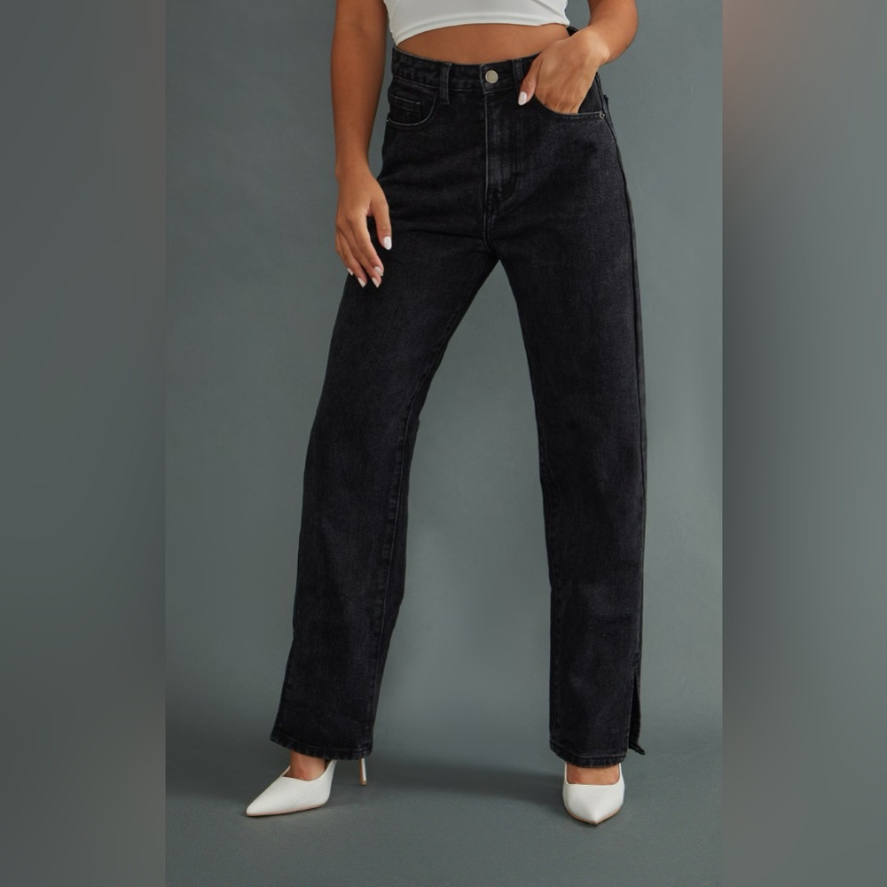 Pretty Little Thing Petite Black Straight Leg Split Hem Jeans Size 6